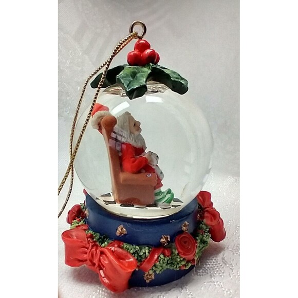 Water Snow Globe Santa Checking His List Ornament Glass New In Box - Picture 4 of 8